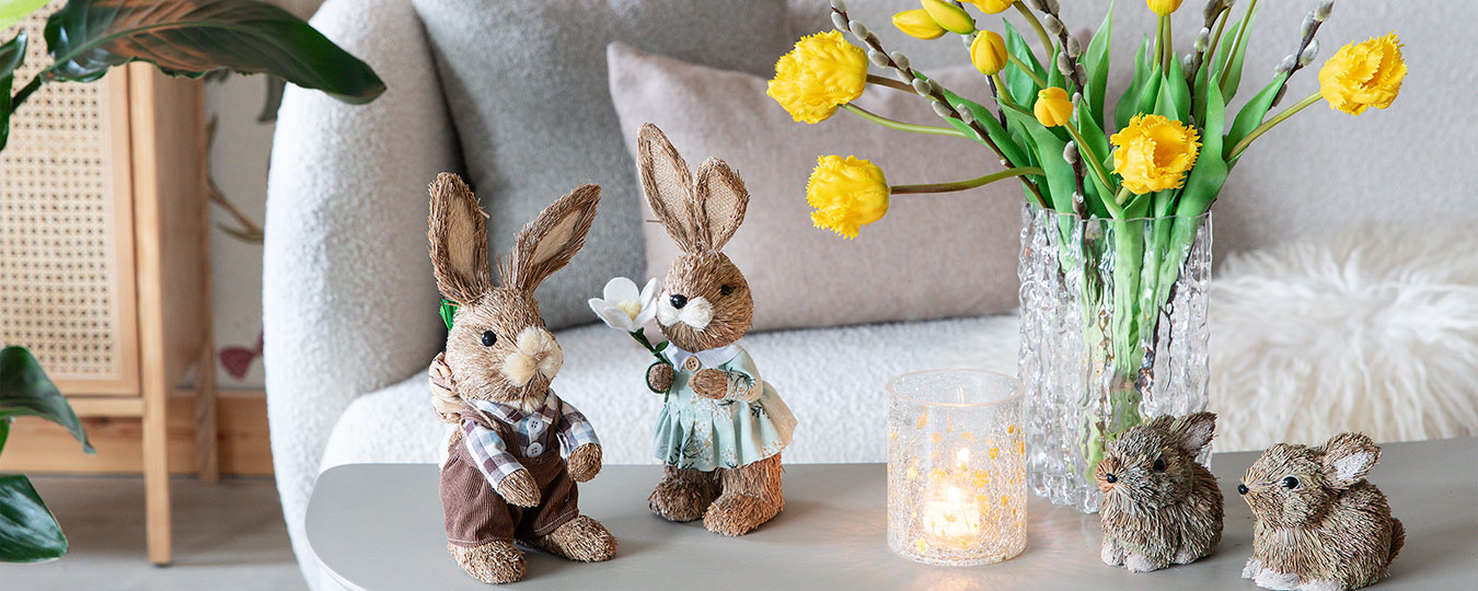 Interi&oslash;r- og blomsterbilde med klikkbare elementer